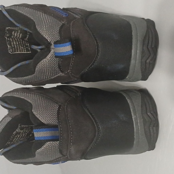 Khombu Men's Black and Gray waterproof  Boots, Sz 12, pre-owned excellent condit - Picture 7 of 9